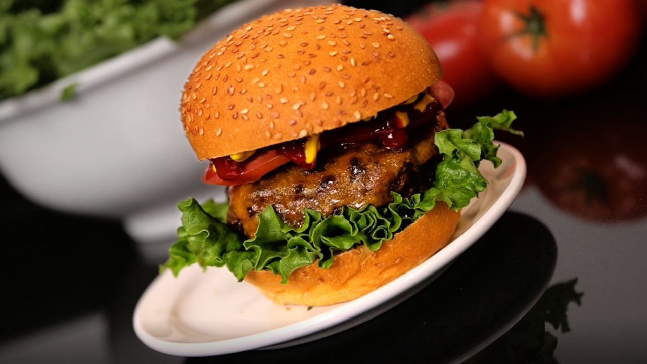 Pikantne-burgery-chilli-z-grilla-Dynamic24
