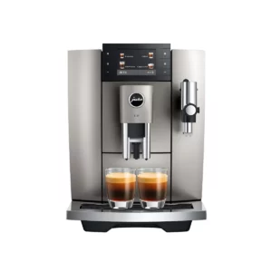 Odkryj JURA E8 ED! Trzy wymiary smaku: Hot, Light & Sweet Foam. 27 specjałów, młynek P.A.G.2 i Coffee Timer. Najpopularniejszy model JURA w nowej odsłonie.