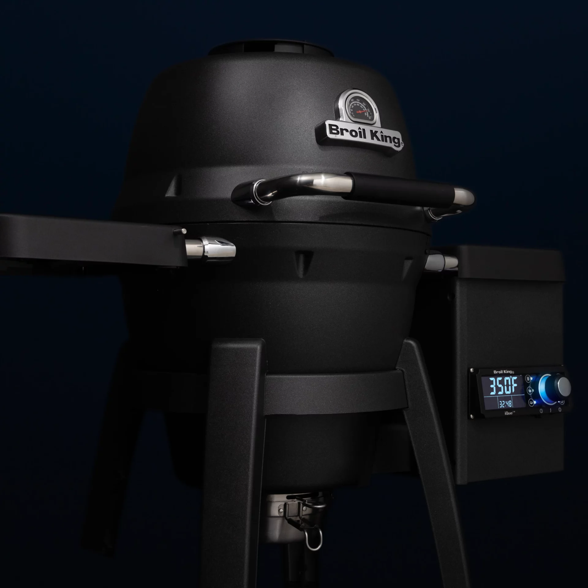 Moduł Pelletowy do Grilla Hybrydowego Broil King KEG Kamado | Zainstalowany w grillu lifestyle lewa | Dynamic24 Bielsko-Biała