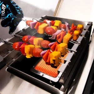 Osłona przeciwwiatrowa do palnika na podczerwień IR do grilli Broil King | Szaszłyki przygotowywane nad palnikiem na podczerwień na podwójnych szpikulcach | Dynamic24 Bielsko-Biała
