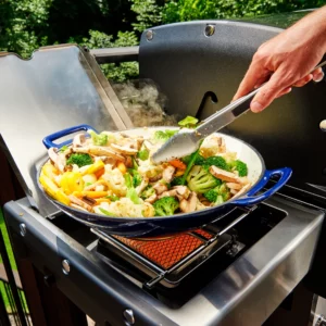 Pierścień do montażu woka żeliwnego Broil King nad palnikiem na podczerwień IR | Stir-Fry i Kuchnia Azjatycka | Przygotowywanie dania stir-fry nad palnikiem na podczerwień | Dynamic24 Bielsko-Biała